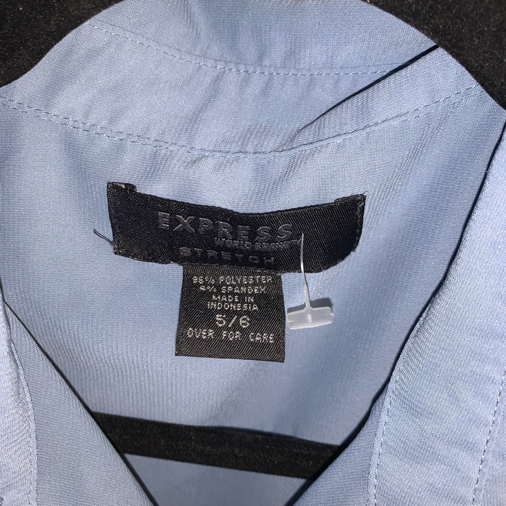 Express Blouse - Picture 2 of 4